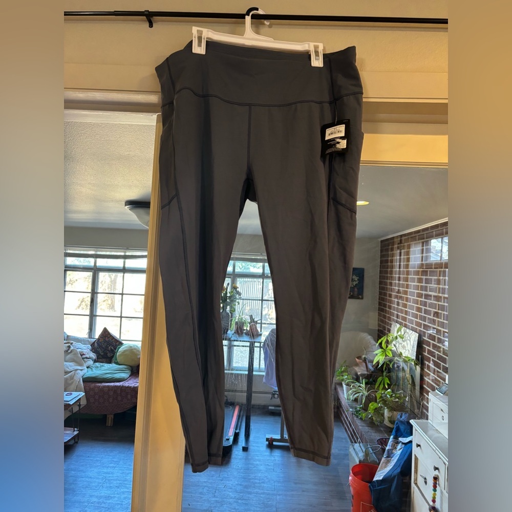Blueish/Grey Women's Size 2XL NWT OR Vantage 7/8 Leggings